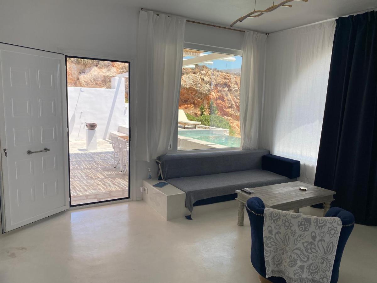 Krios Luxury Suites Krotiri Luaran gambar